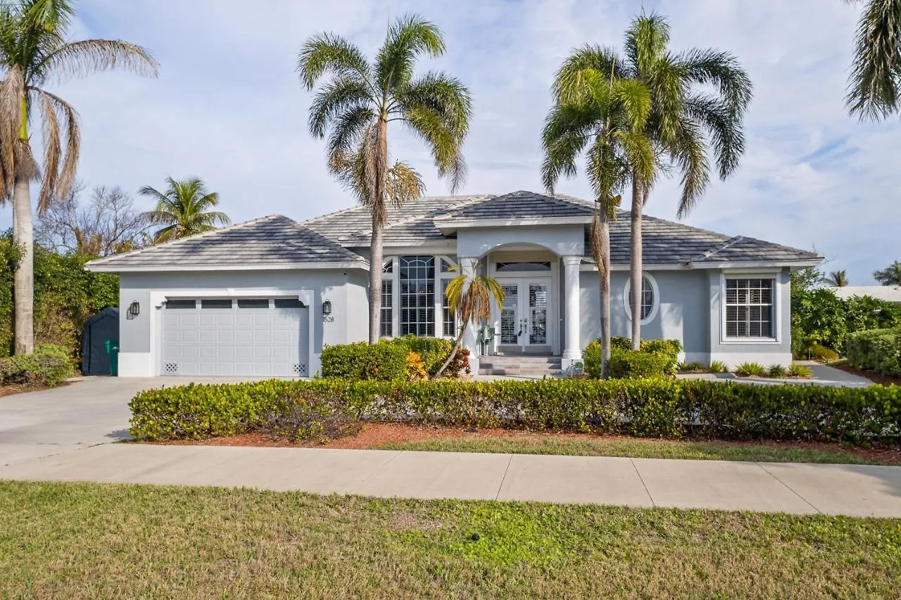 Majesty Holiday home Marco Island