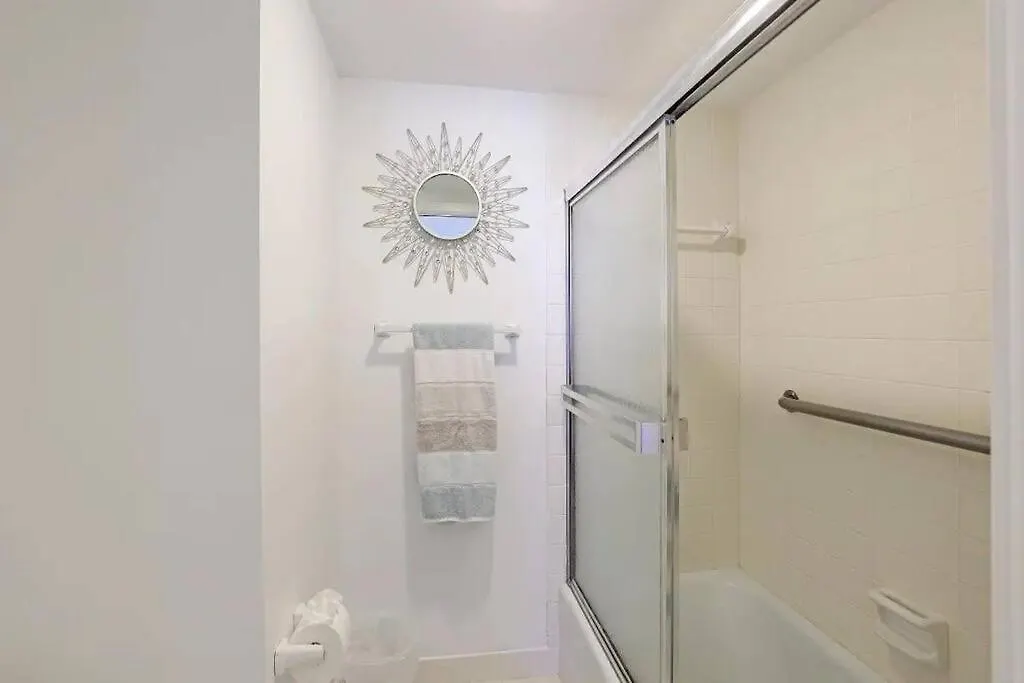 Unobstructed Gulf Views & Direct Access ! Apartment *