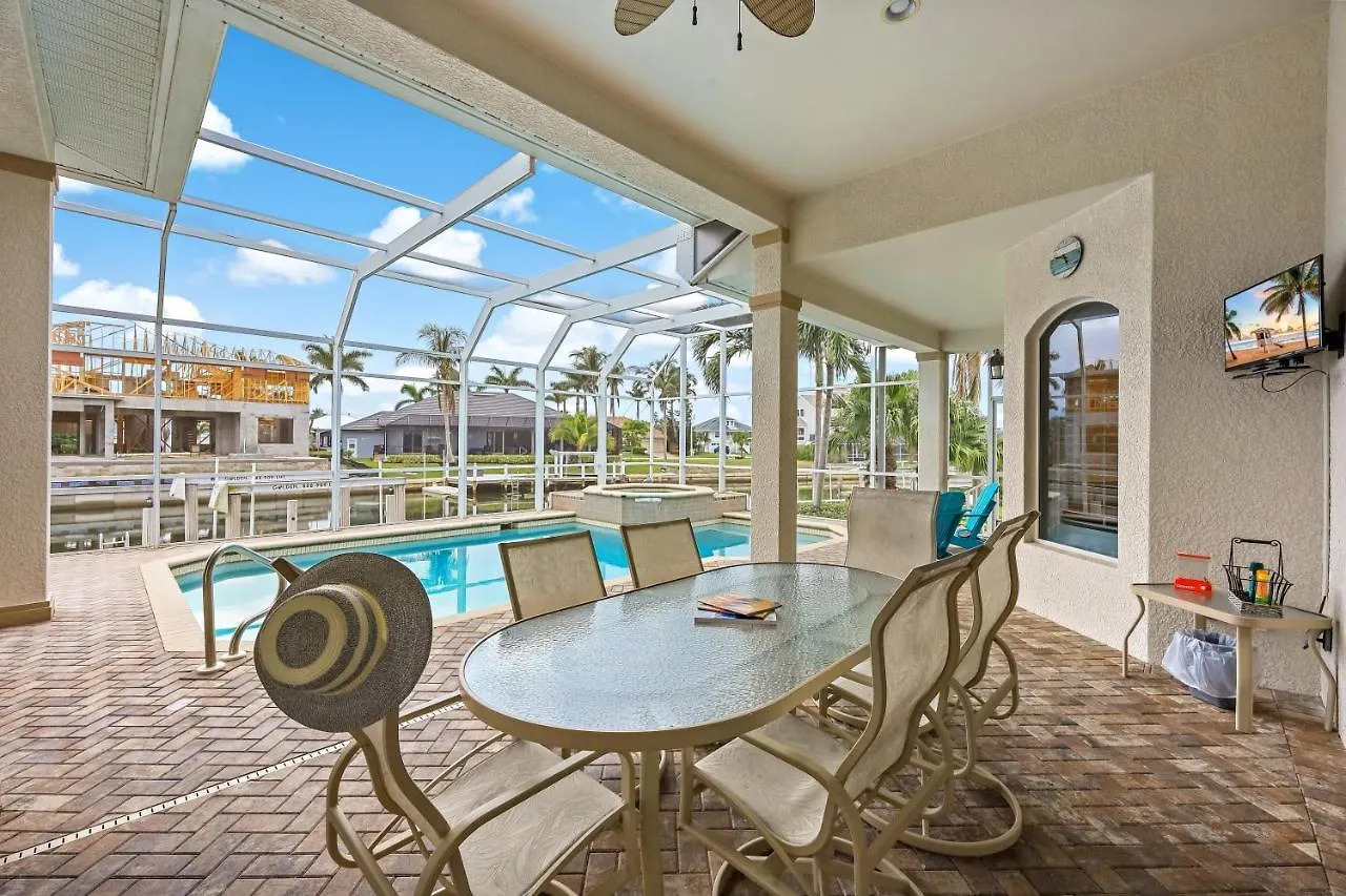 Holiday home 488 Persian Court *
