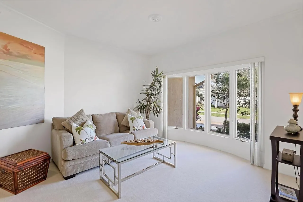 811 Bluebonnet Court * Marco Island