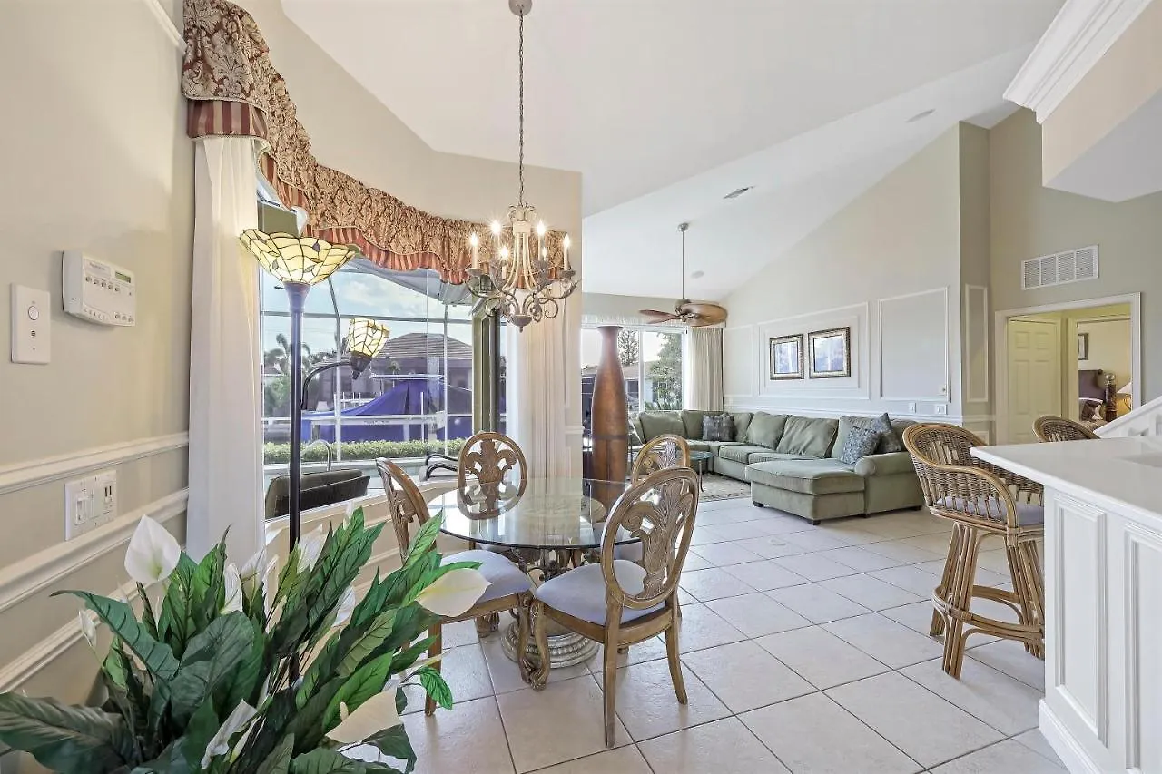 1611 Almeria Court Holiday home