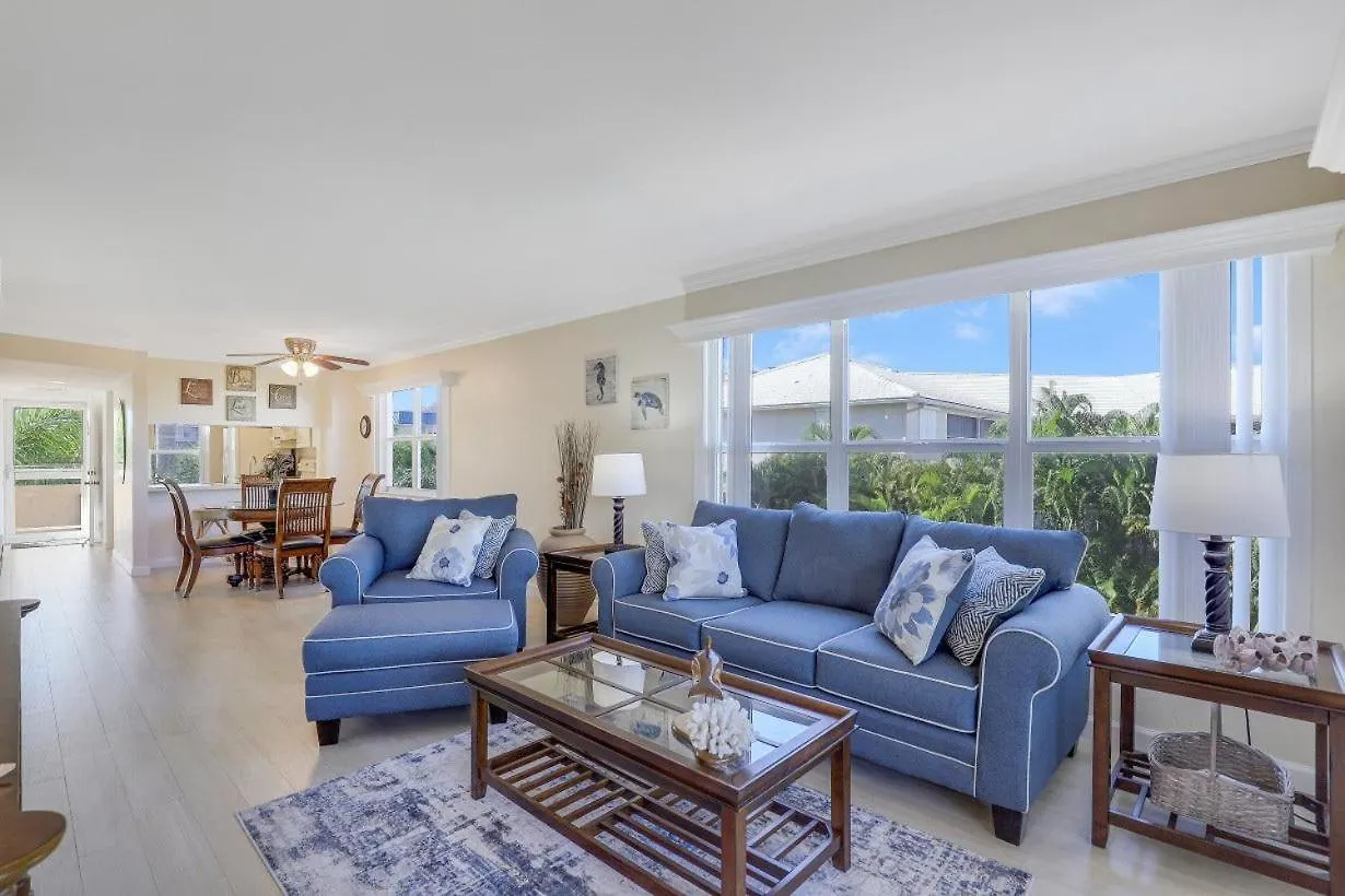 Moorings 302 Marco Island