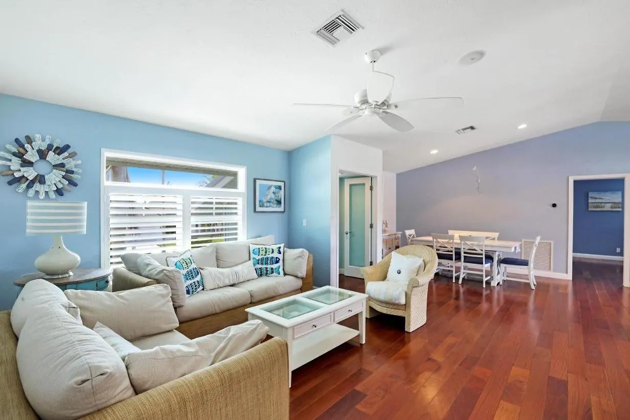 1187 Bond Court Marco Island