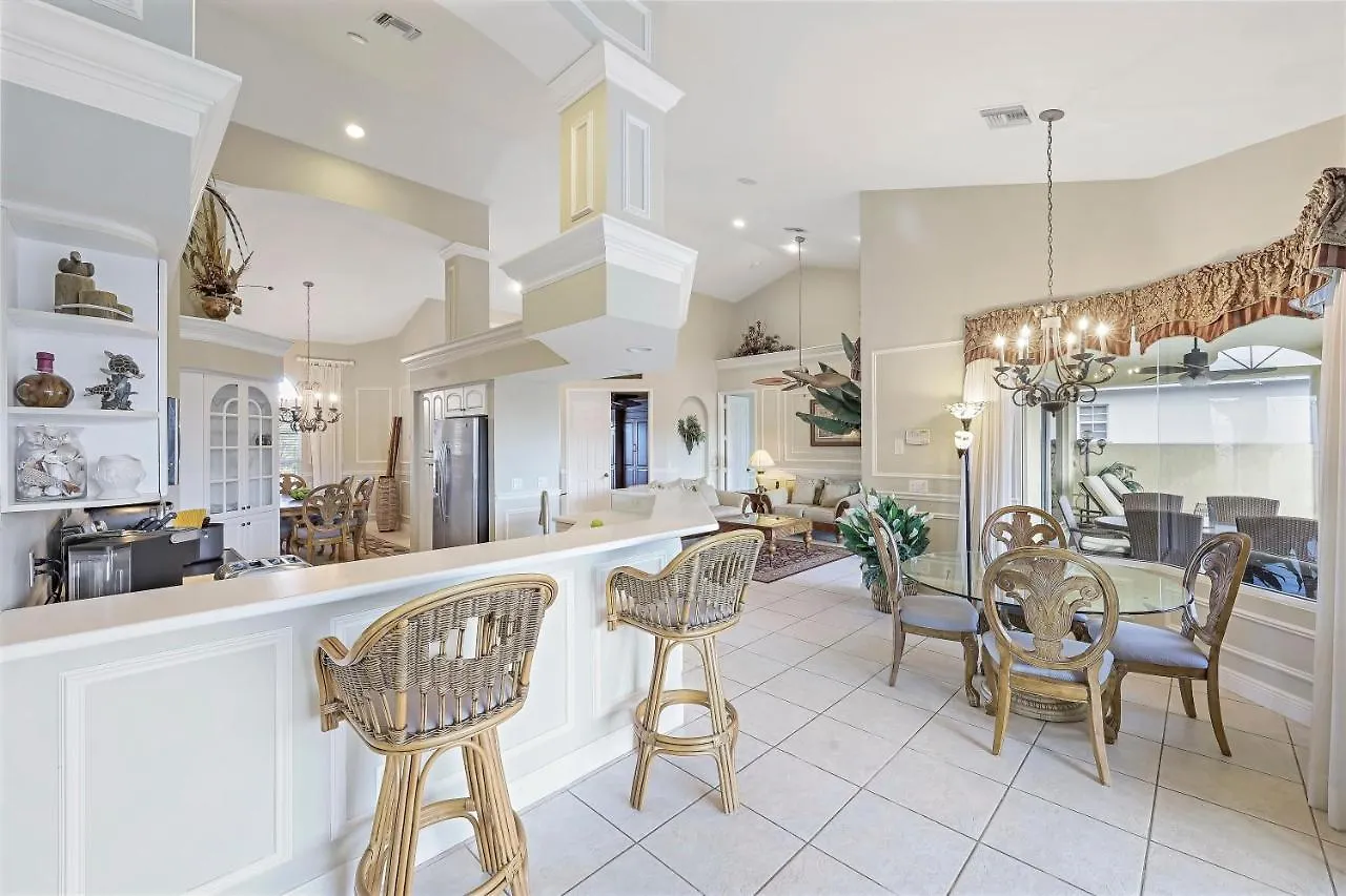 1611 Almeria Court * Marco Island