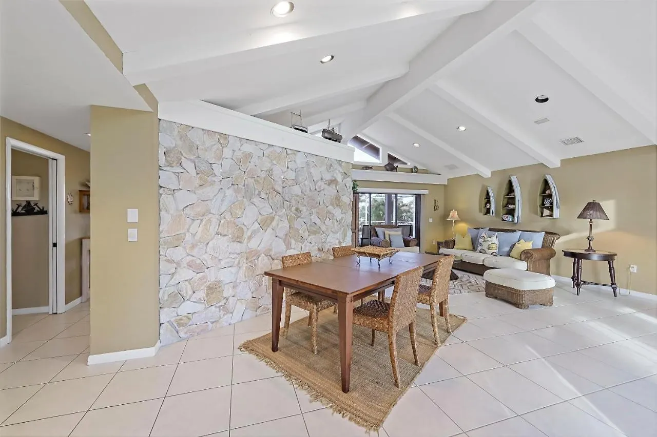 429 North Barfield Drive Holiday home Marco Island