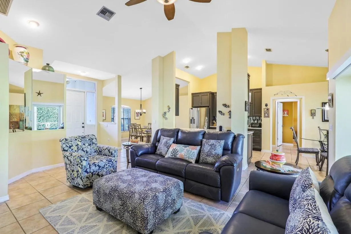 841 Seagrape Drive Holiday home Marco Island
