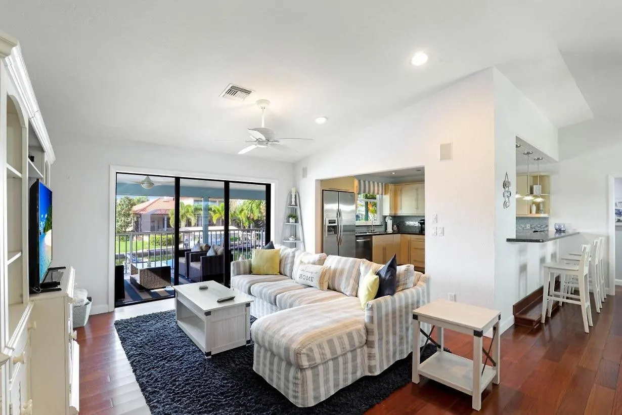 1187 Bond Court