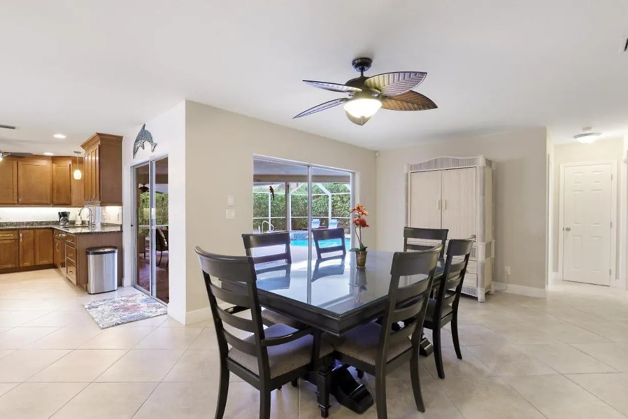 232 Tahiti Road Holiday home