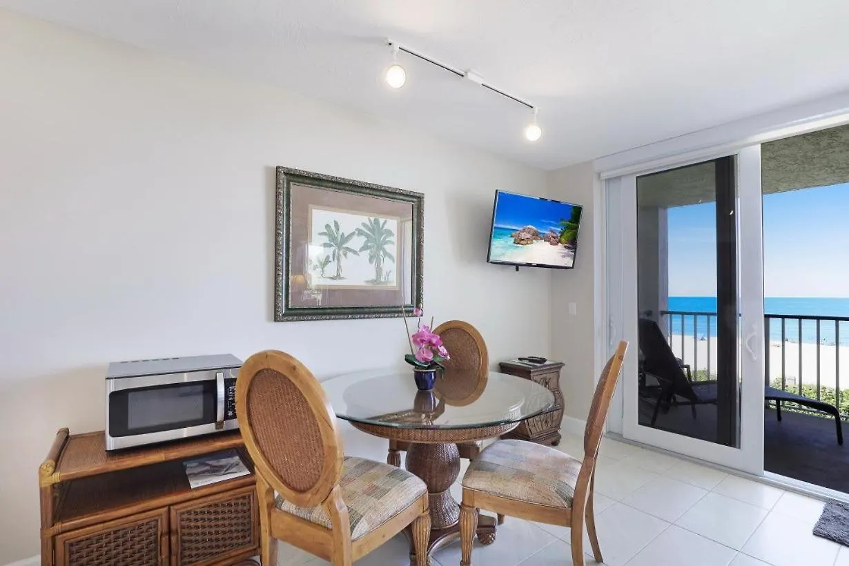 Holiday home Apollo 302