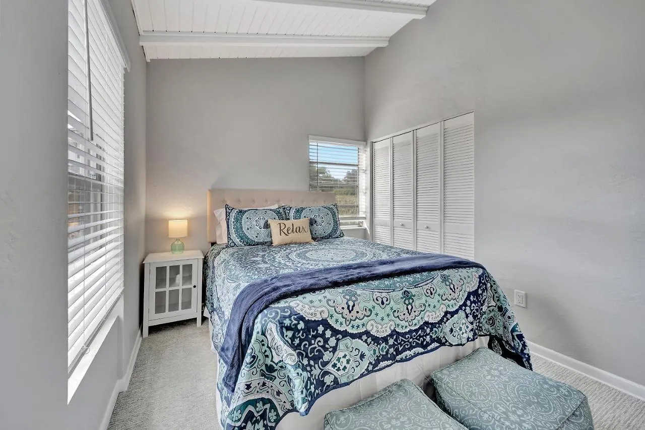 Sunny Sanctuary Holiday home Marco Island