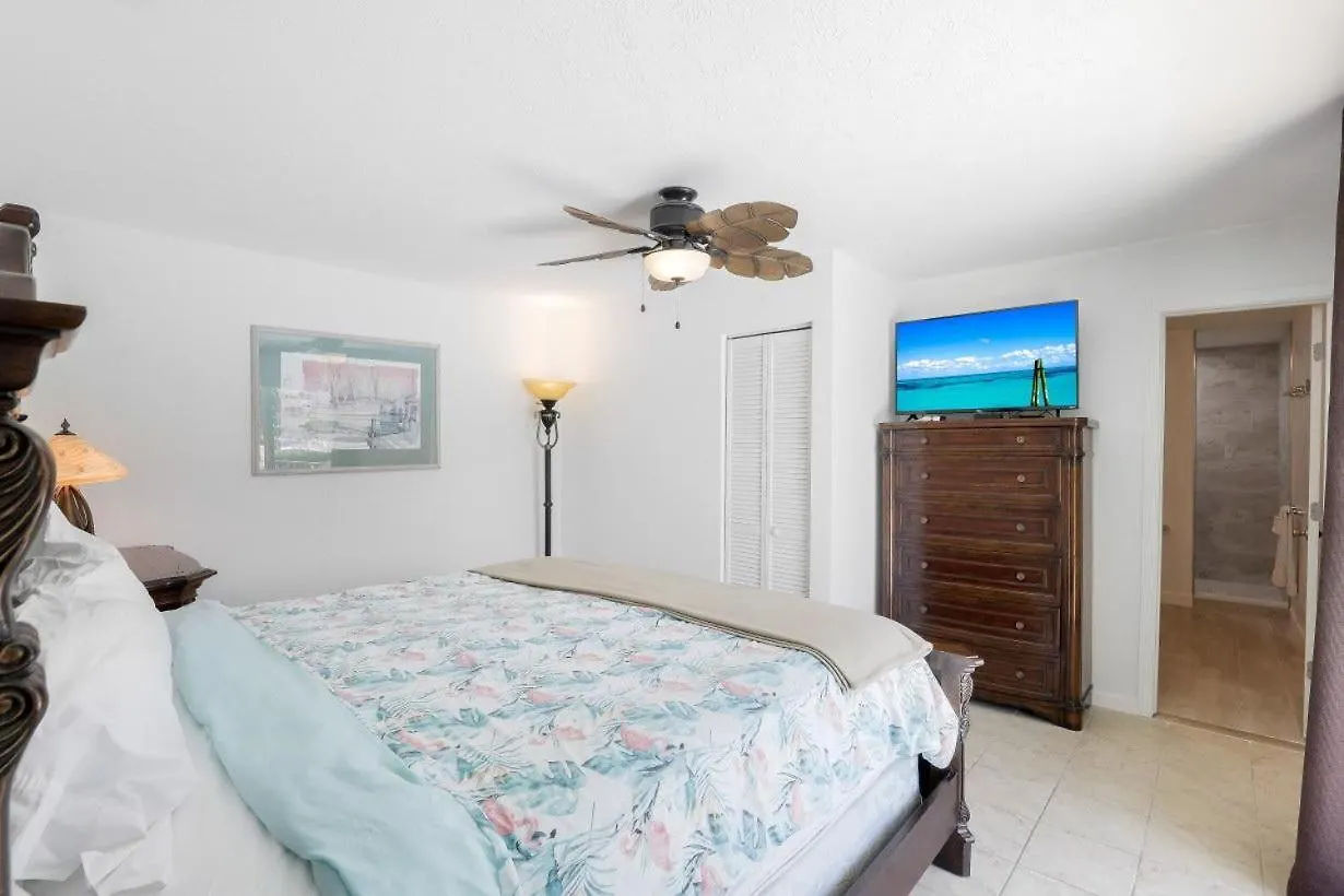 435 Kendall Drive Holiday home Marco Island