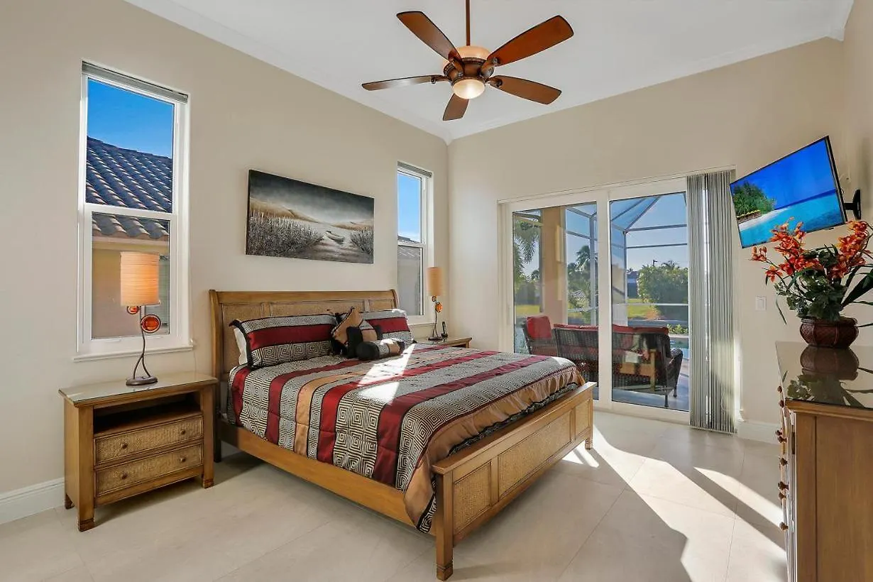 520 Century Drive Holiday home Marco Island