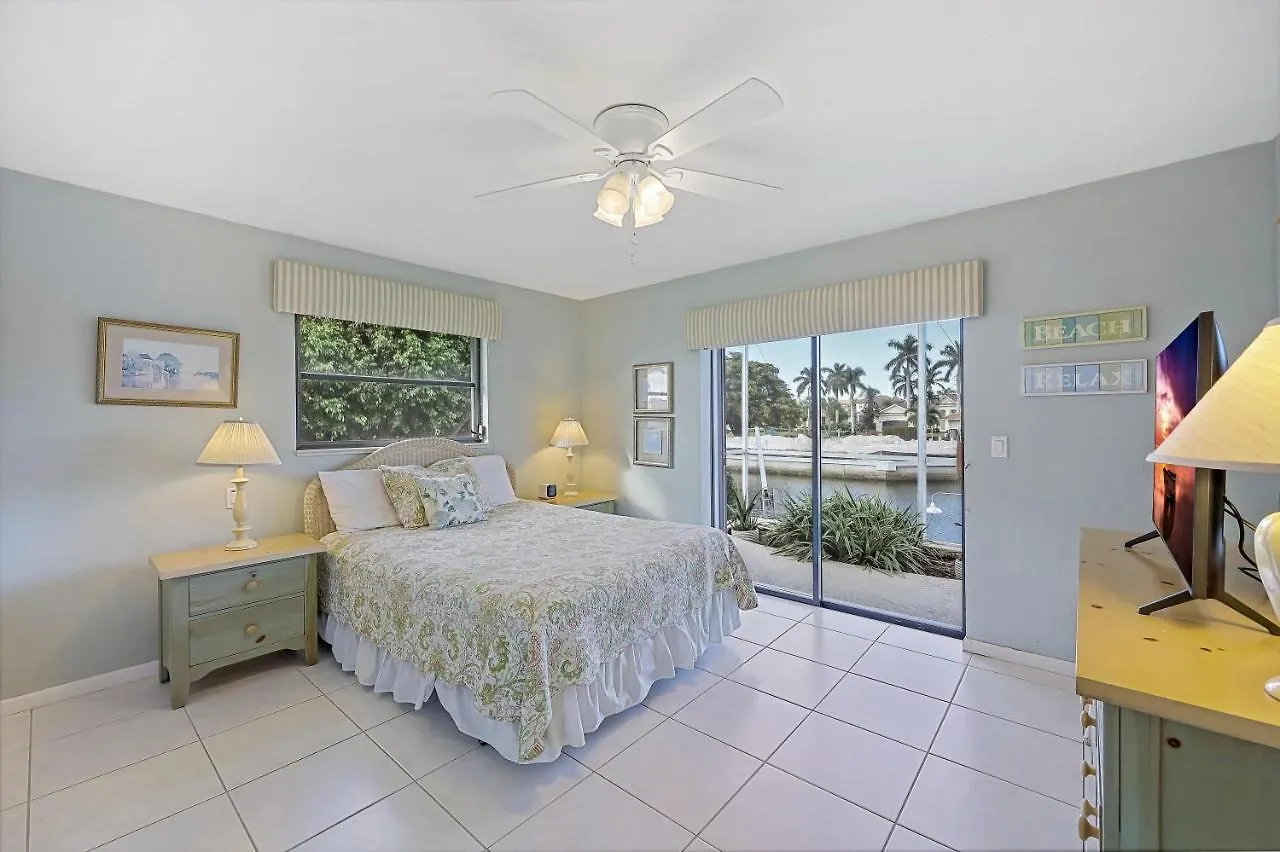 429 North Barfield Drive Holiday home Marco Island