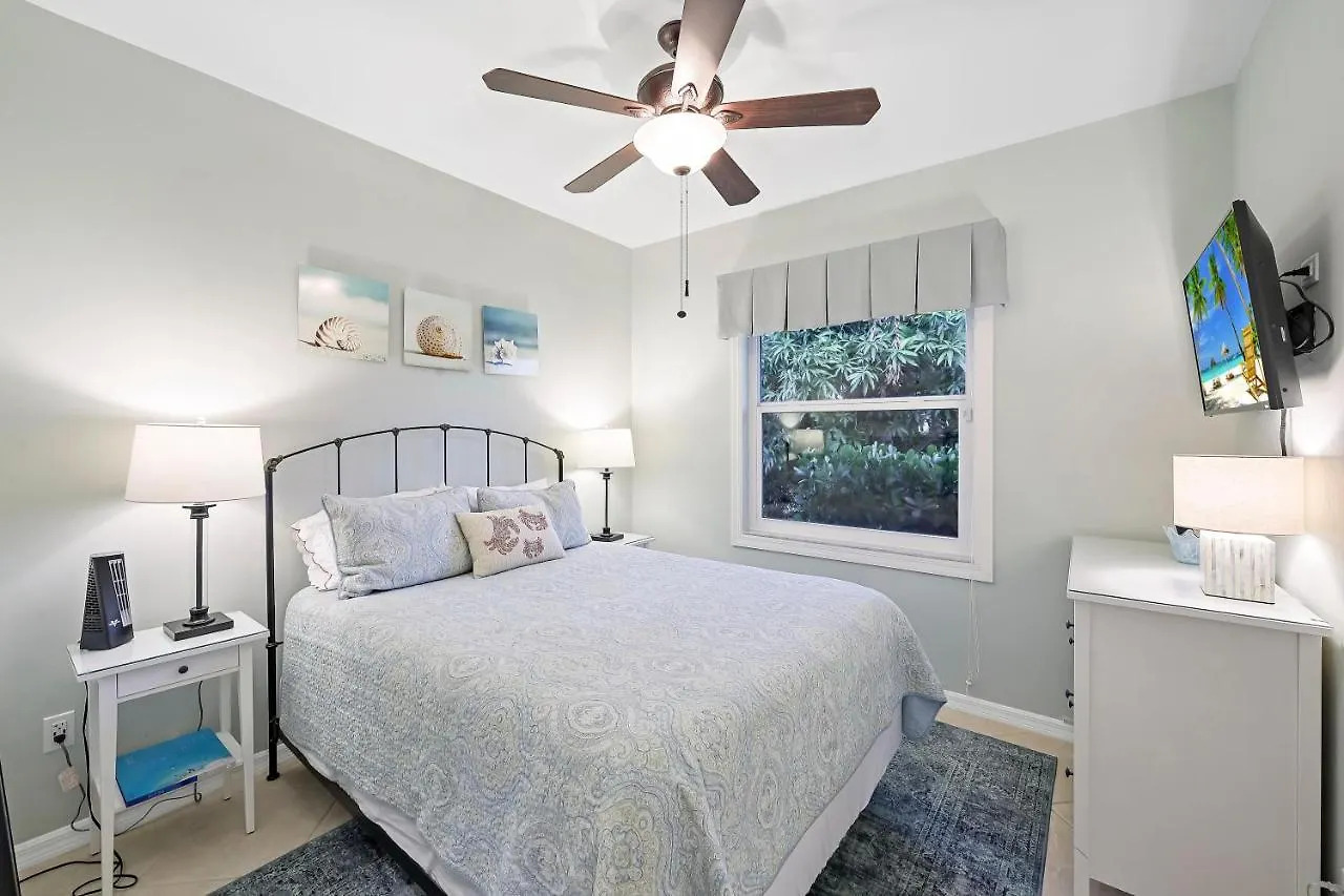 389 Colonial Avenue *