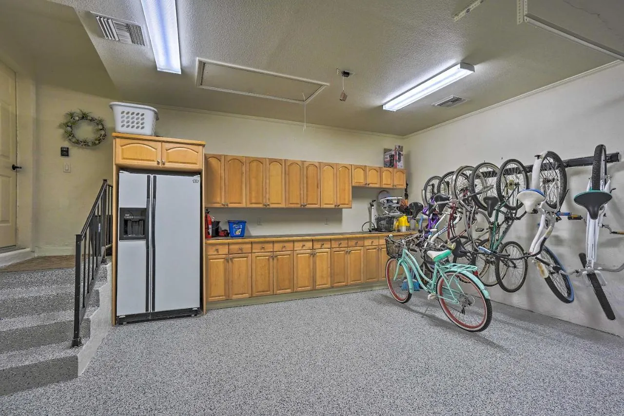 Holiday home With Pool And Lanai Less Than 1 Mi To