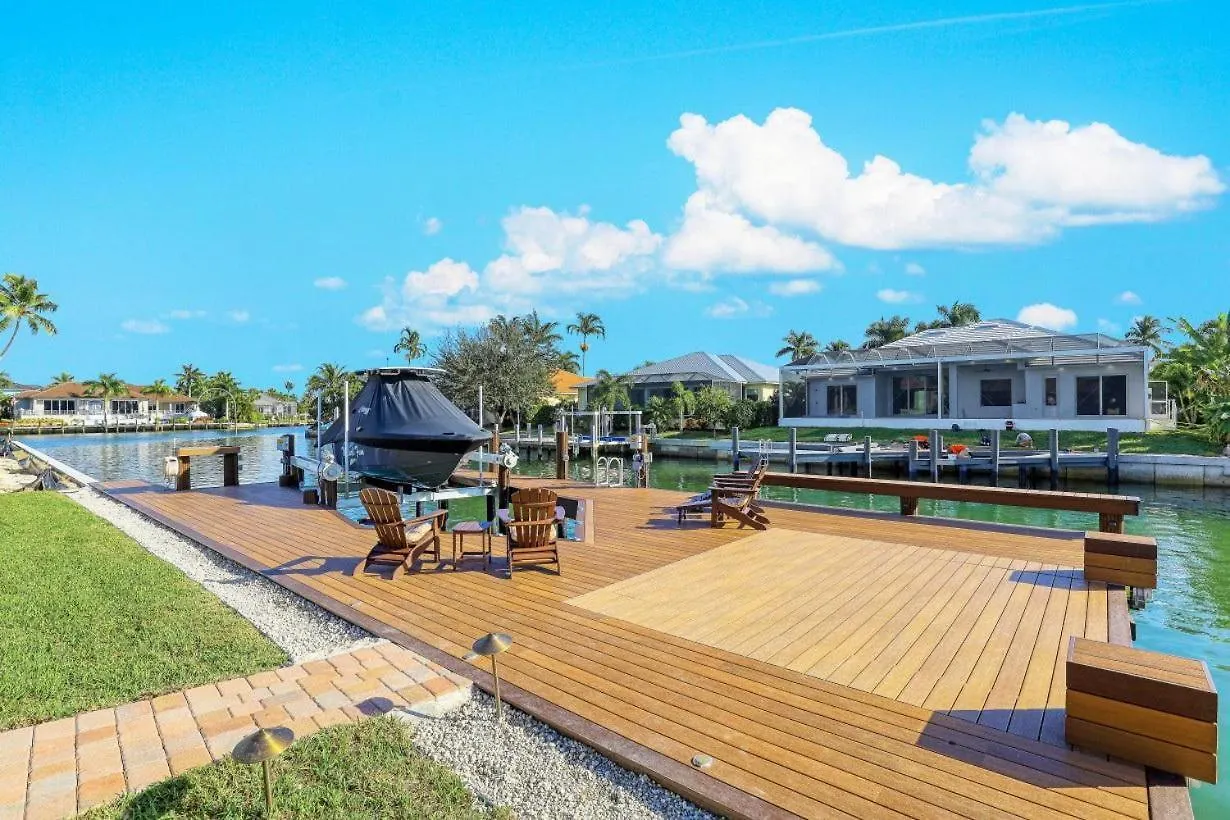1221 Lamplighter Court Holiday home