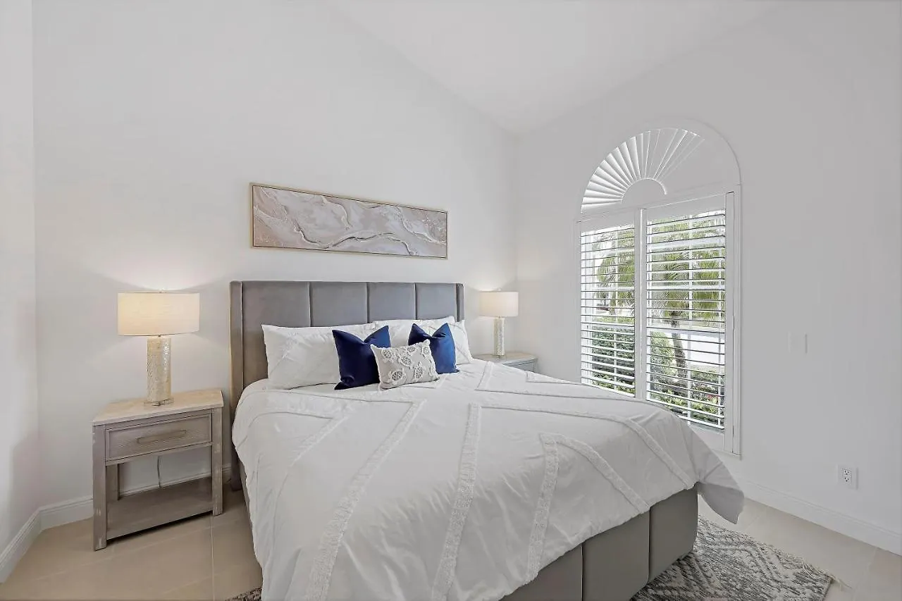 1180 Abbeville Court Marco Island