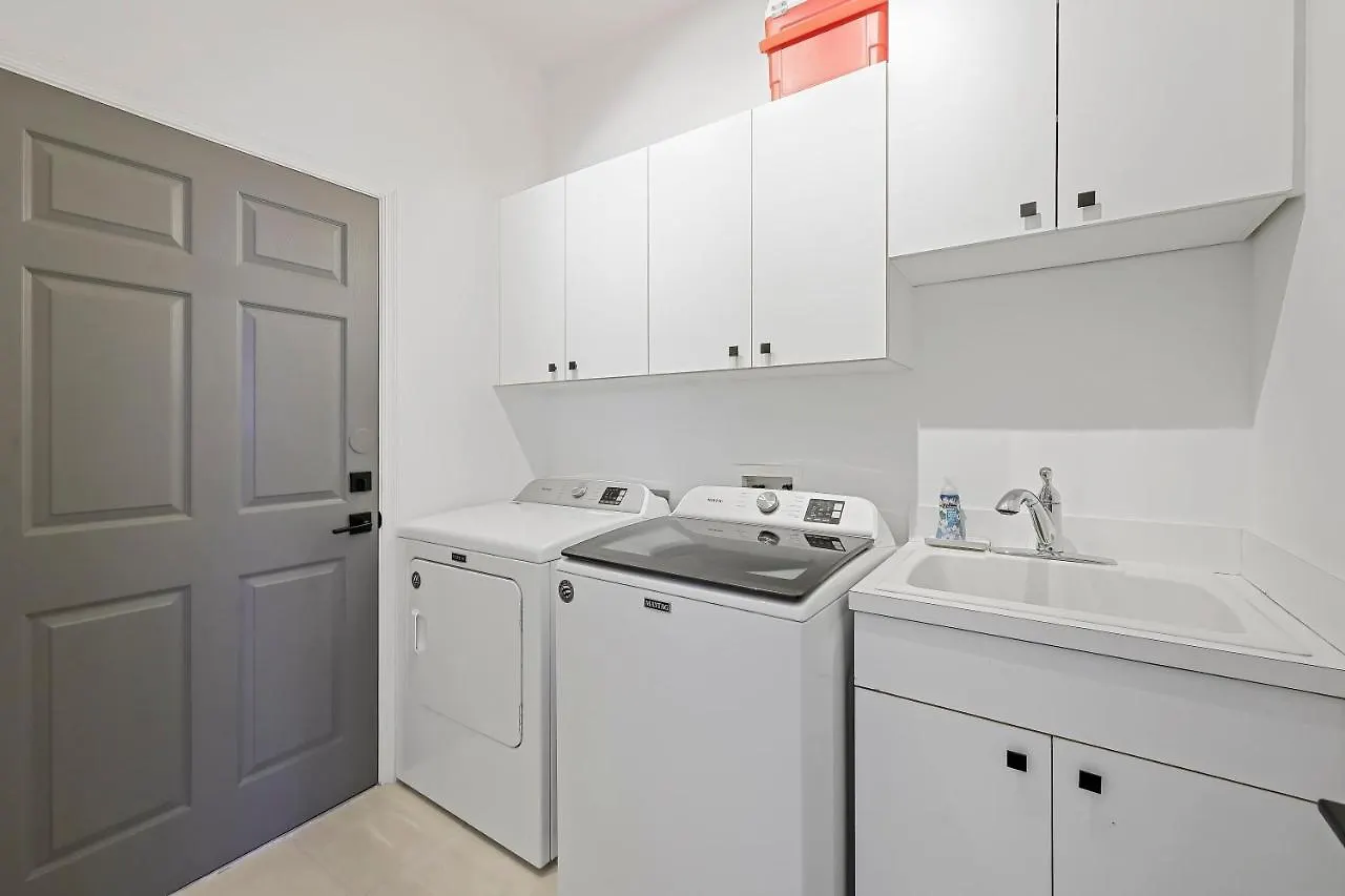 1180 Abbeville Court Holiday home *