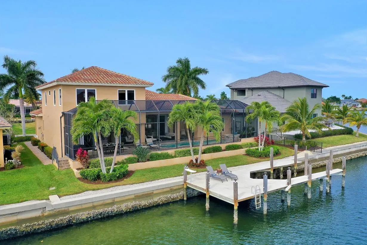 South Seas Court Pool Home, On The Canal *