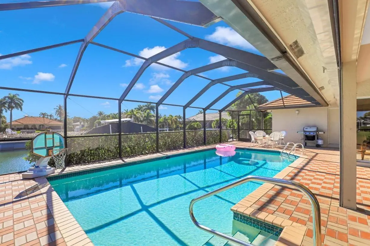 1221 Lamplighter Court Holiday home