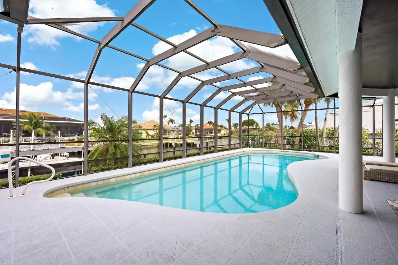 1180 Abbeville Court Holiday home