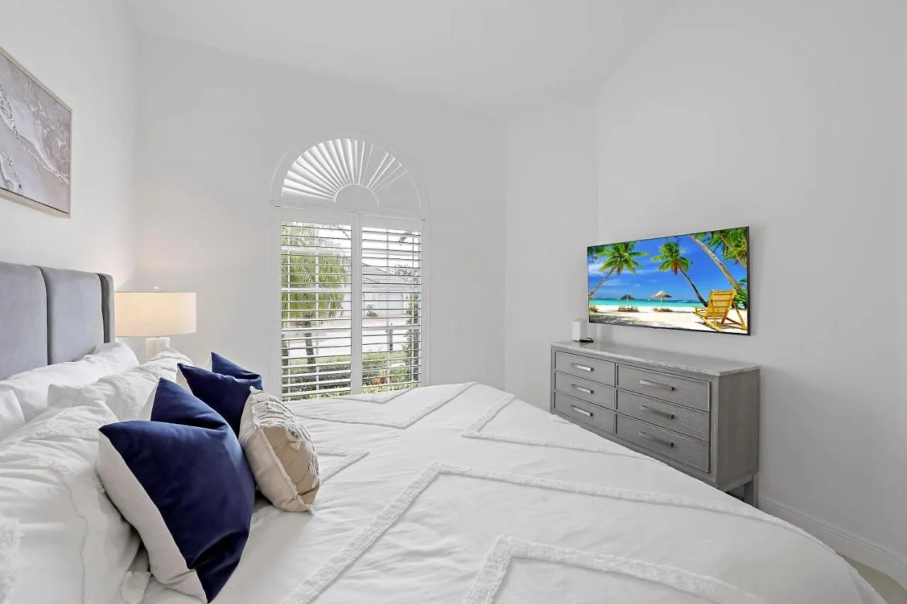 Holiday home 1180 Abbeville Court *