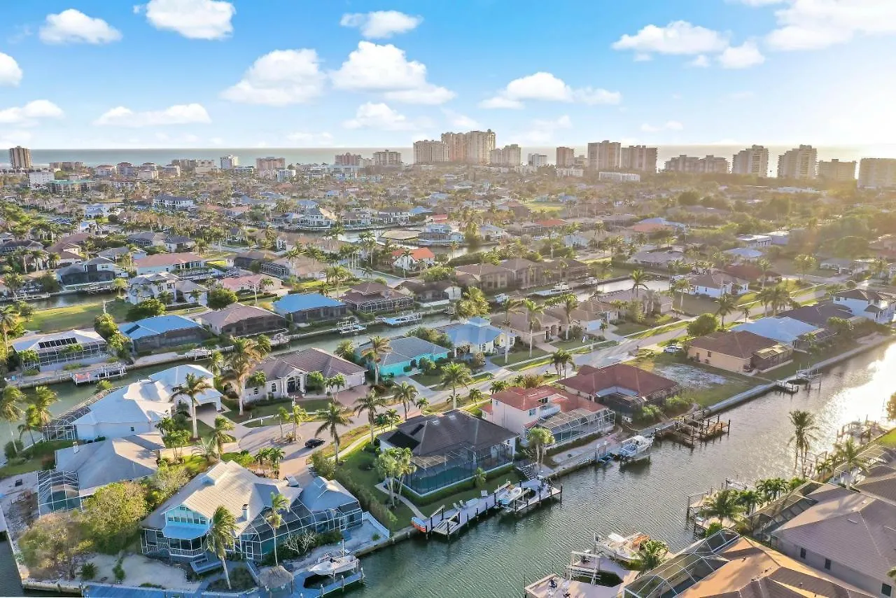 1180 Abbeville Court * Marco Island