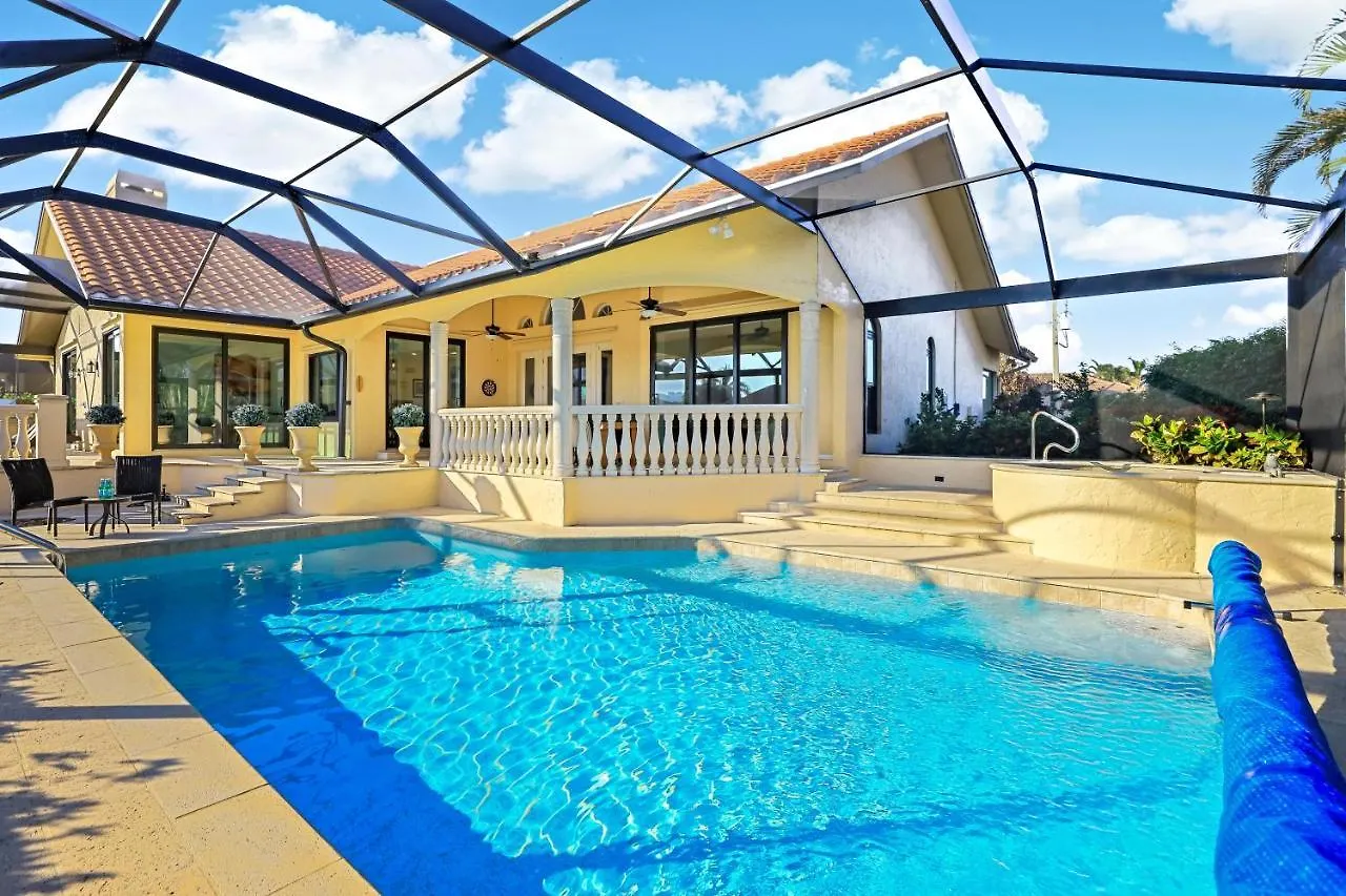 811 Bluebonnet Court Holiday home