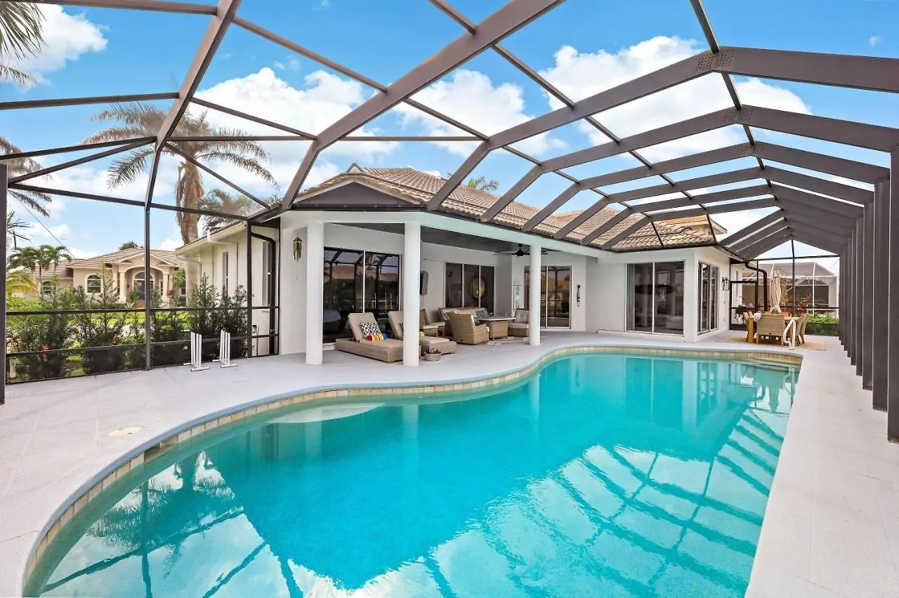 1180 Abbeville Court * Marco Island