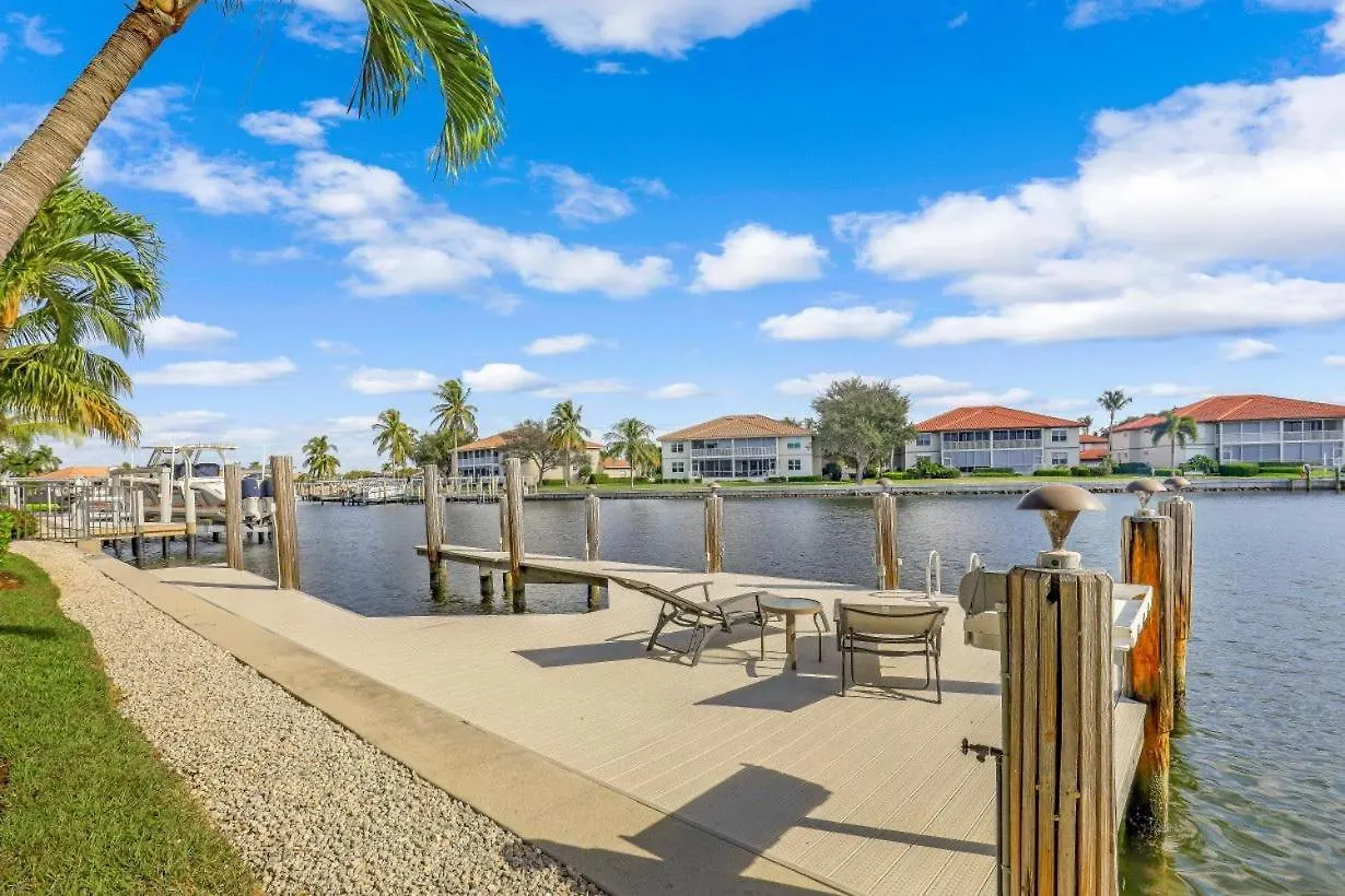 Holiday home South Seas Court Pool Home, On The Canal Marco Island