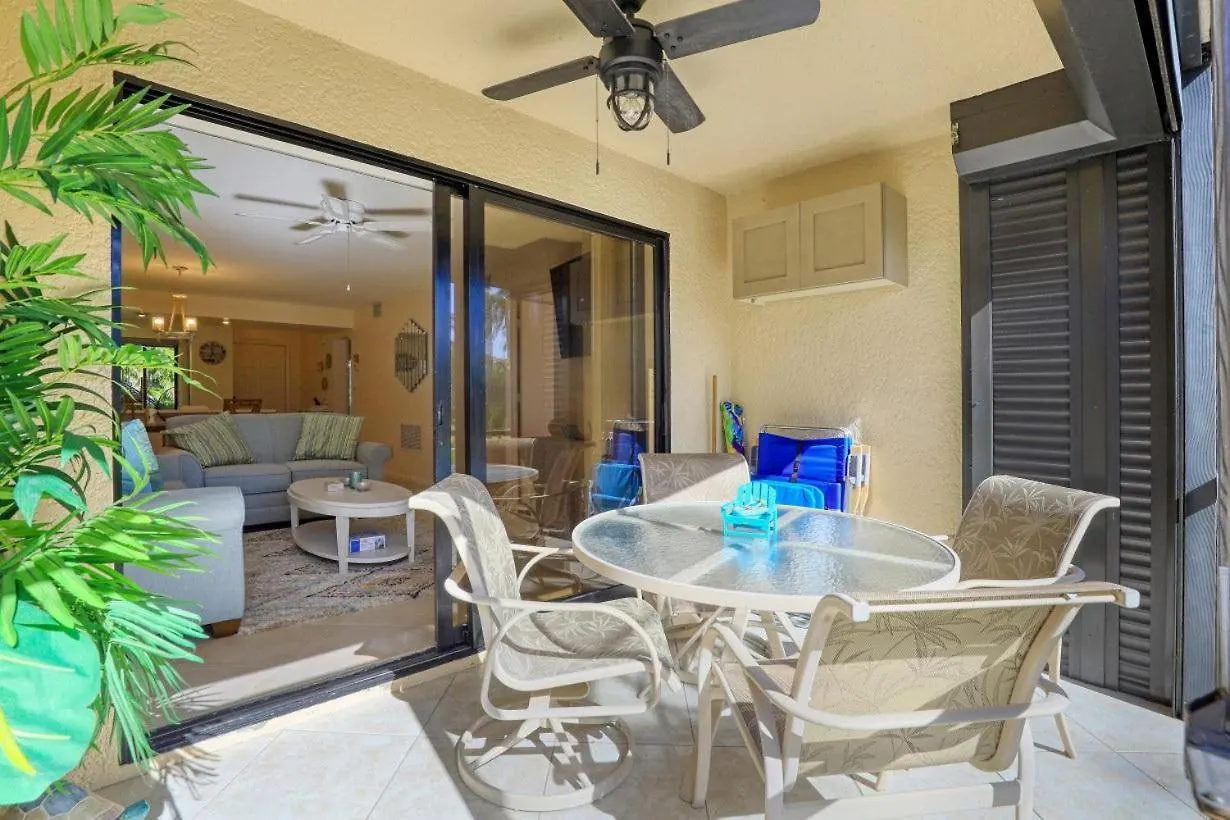 Court Of Palms D-2 Holiday home *