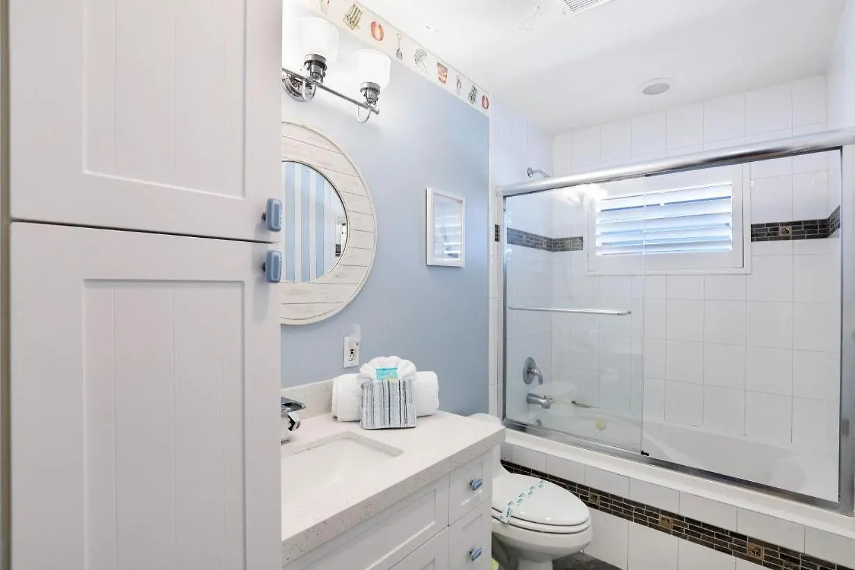 1187 Bond Court Holiday home Marco Island