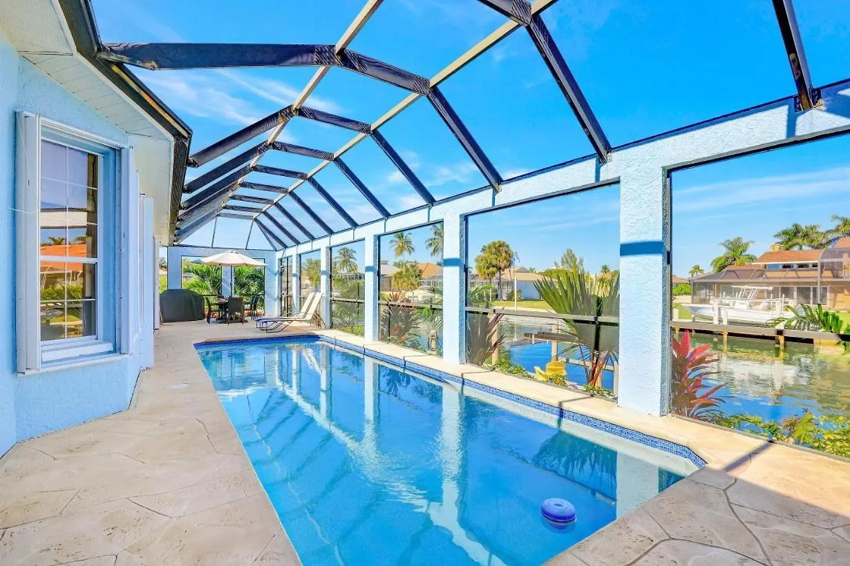 Almeria Court Pool Holiday home Marco Island