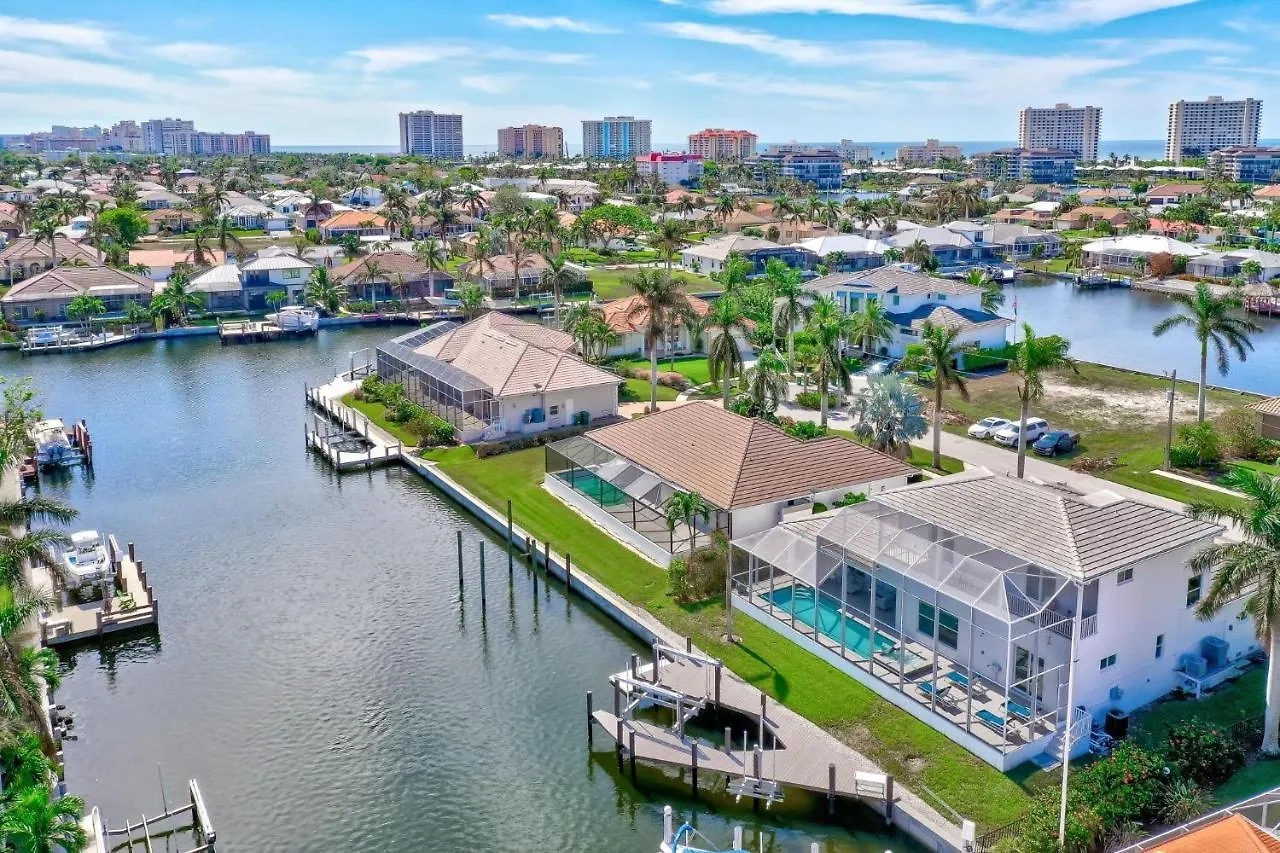 2017 Built Waterfront W/ Heated Pool, Hot Tub & Two Master Holiday home *