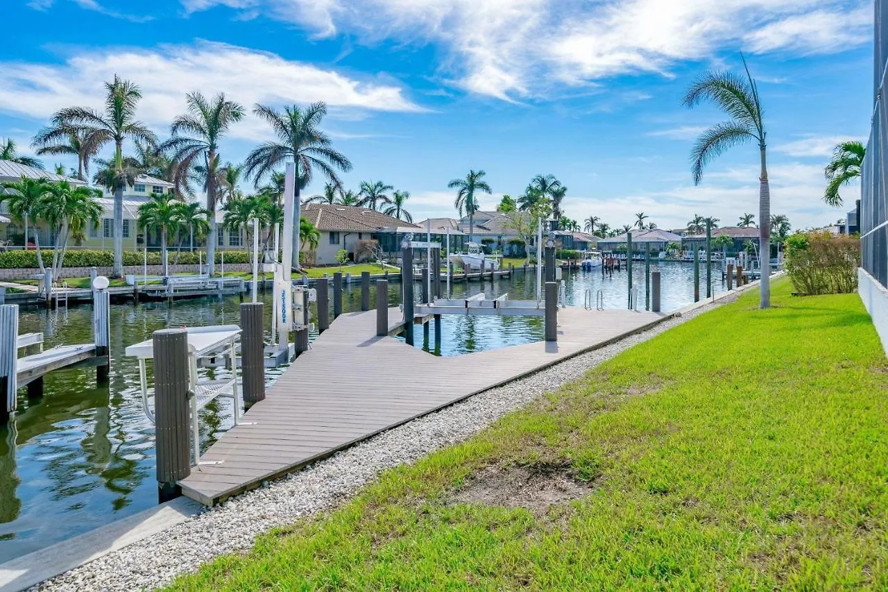 Holiday home 2017 Built Waterfront W/ Heated Pool, Hot Tub & Two Master