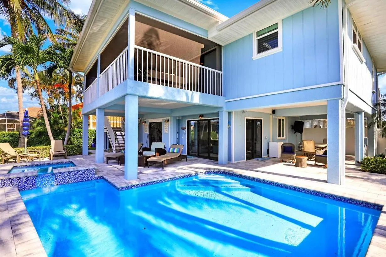1187 Bond Court * Marco Island