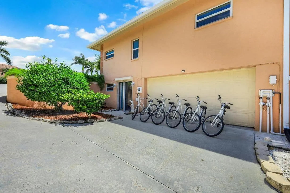 550 Inlet Drive * Marco Island