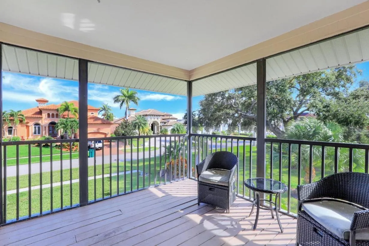 Holiday home 864 Swan Drive