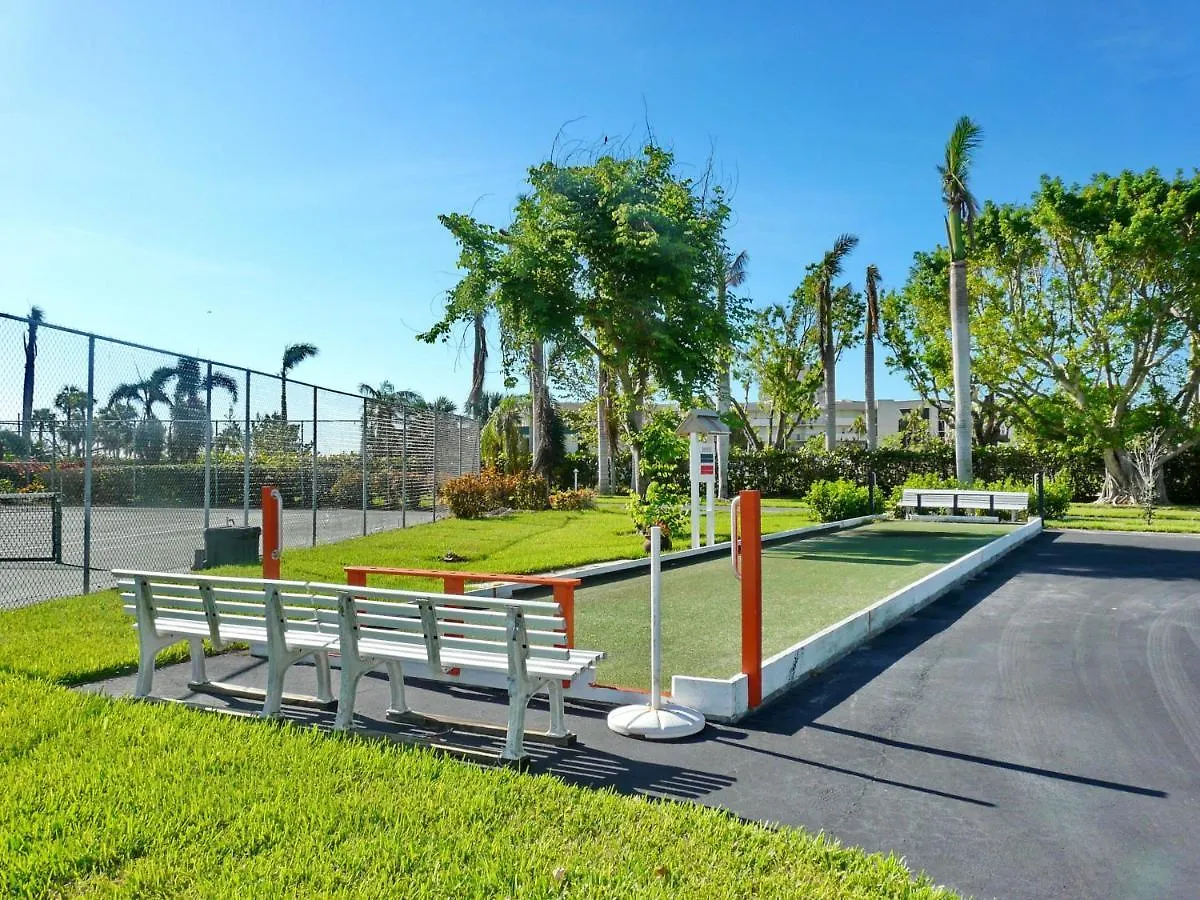 Eagle Cay Building 3-305