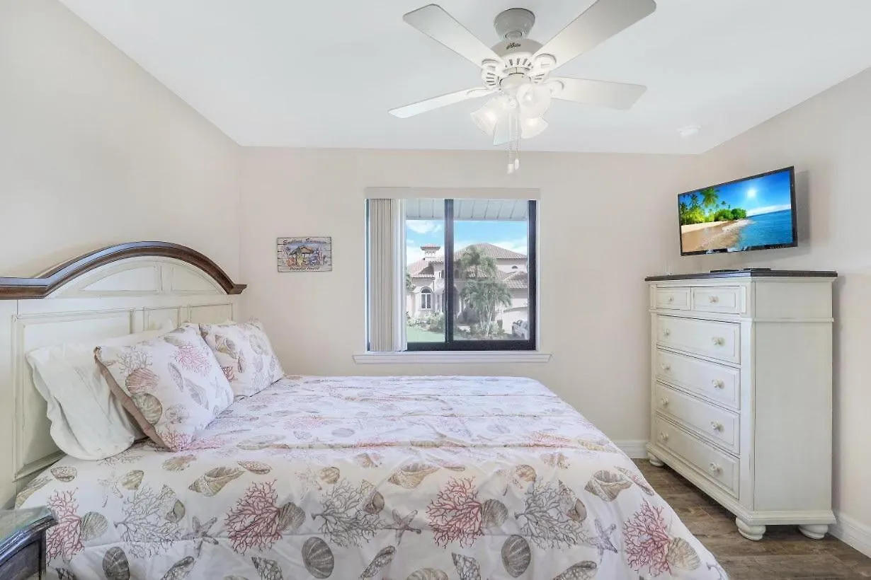 Holiday home 864 Swan Drive