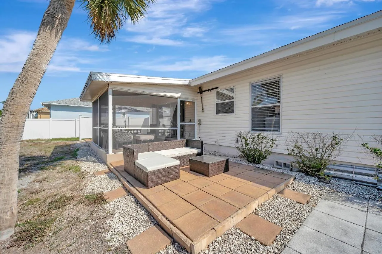 Sunny Sanctuary * Marco Island