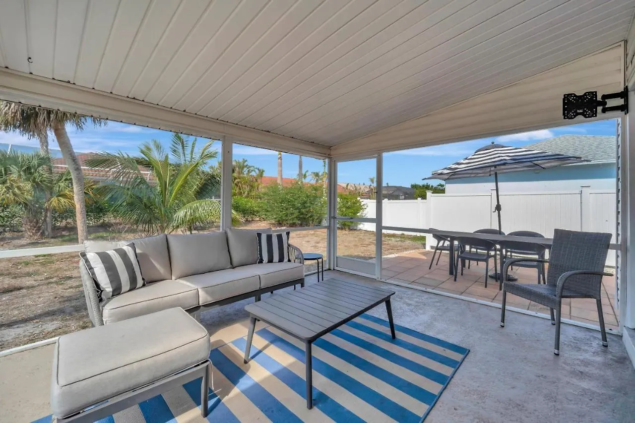 Holiday home Sunny Sanctuary