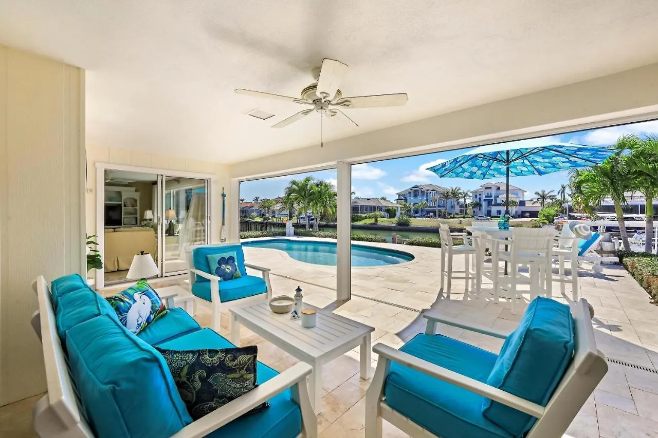 Holiday home 365 Henderson Court