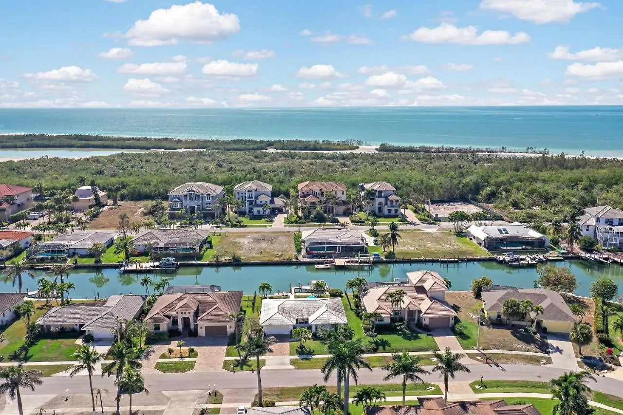 365 Henderson Court Holiday home Marco Island