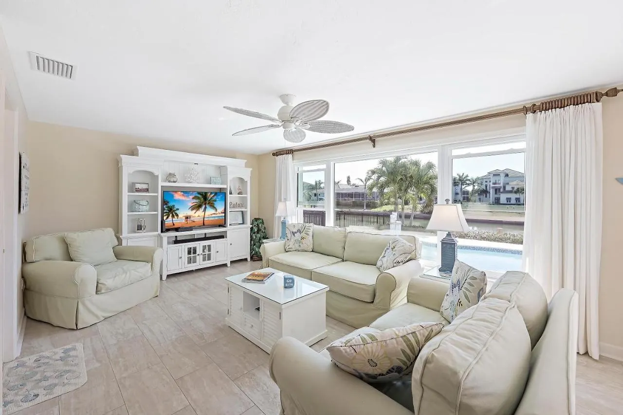 365 Henderson Court