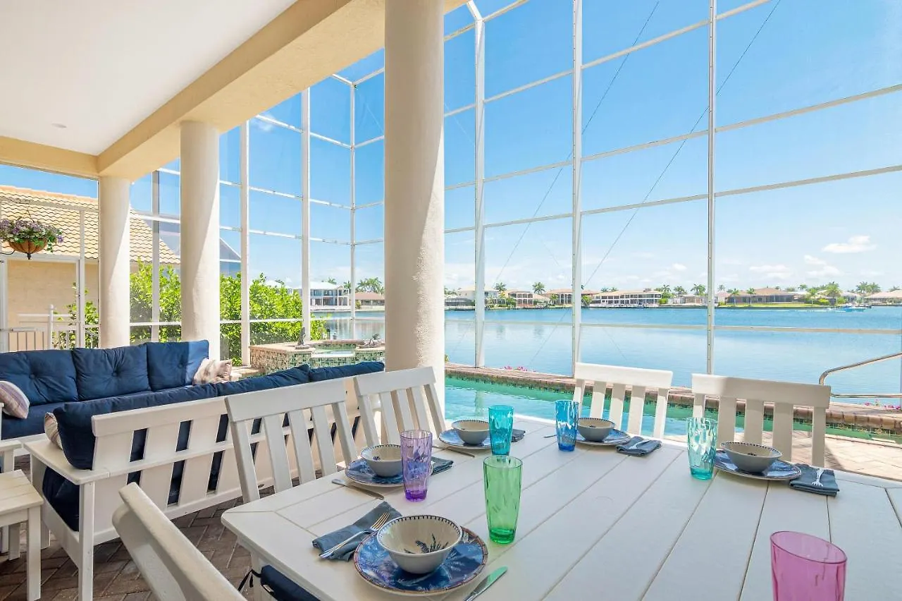 123 Landmark Street Holiday home
