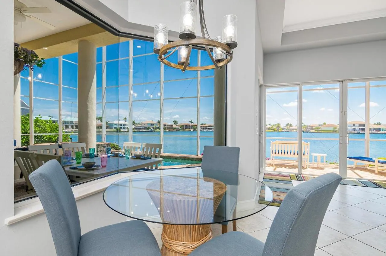 123 Landmark Street Holiday home Marco Island