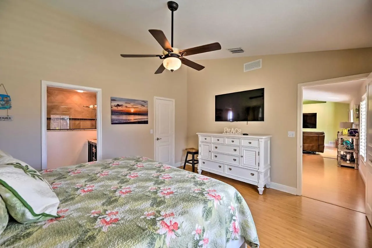 House With Heated Pool And Grill - Walk To Beach!