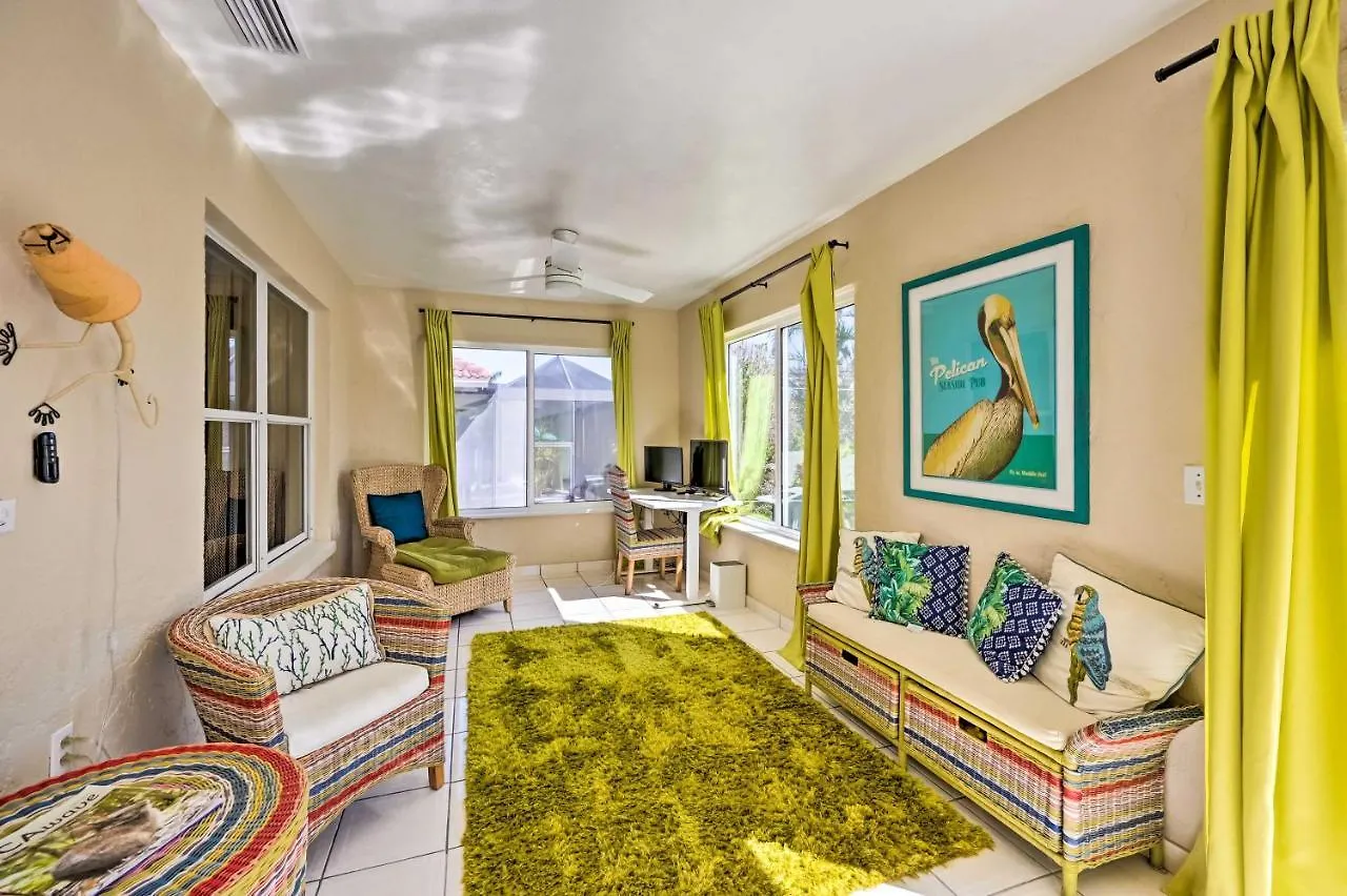 House With Heated Pool And Grill - Walk To Beach!