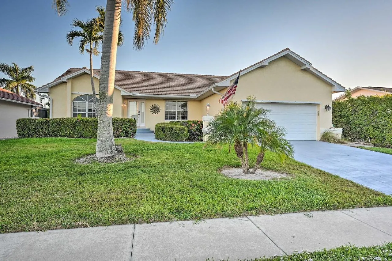 Holiday home House With Heated Pool And Grill - Walk To Beach! Marco Island